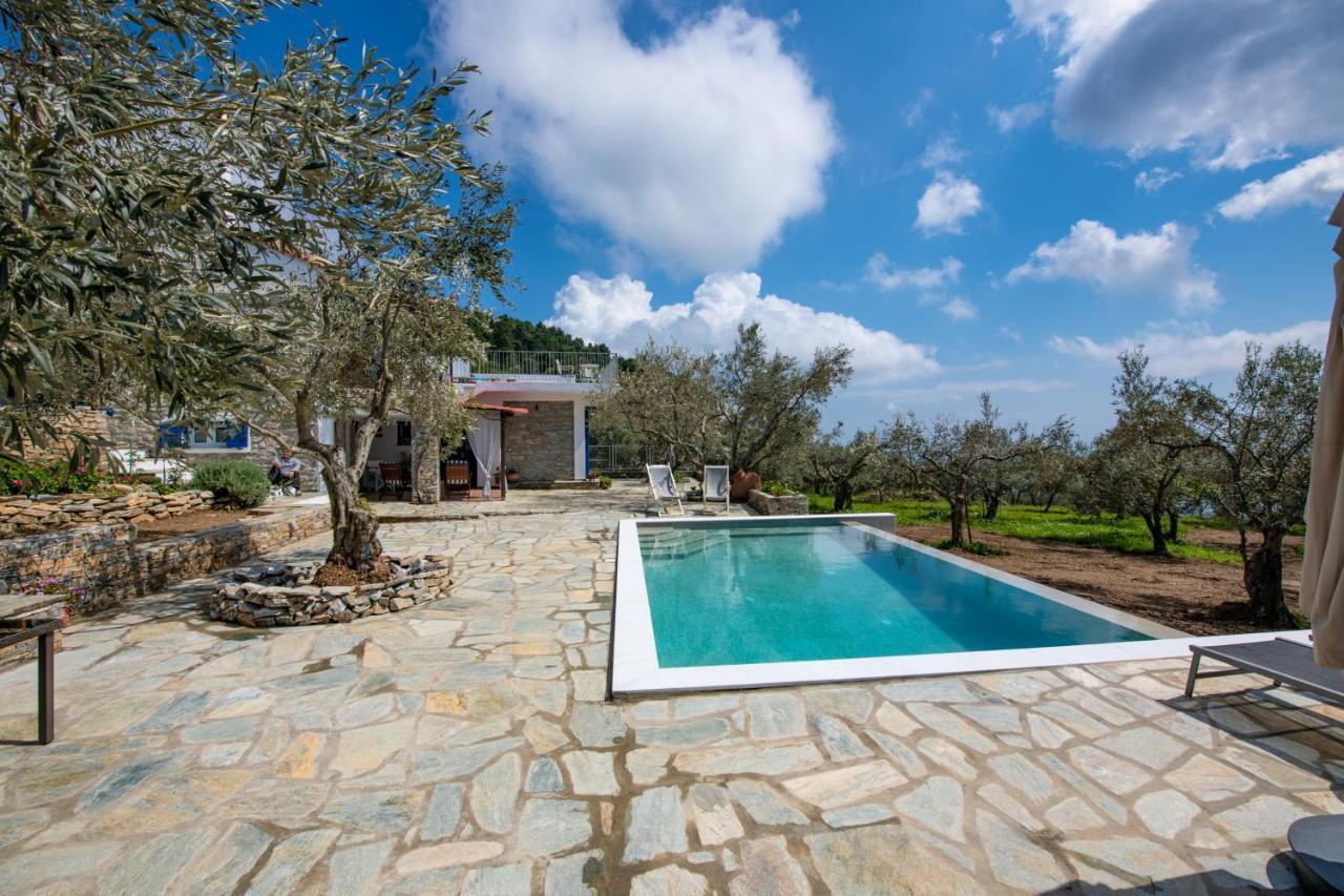Villa Marouda Glossa Exterior photo