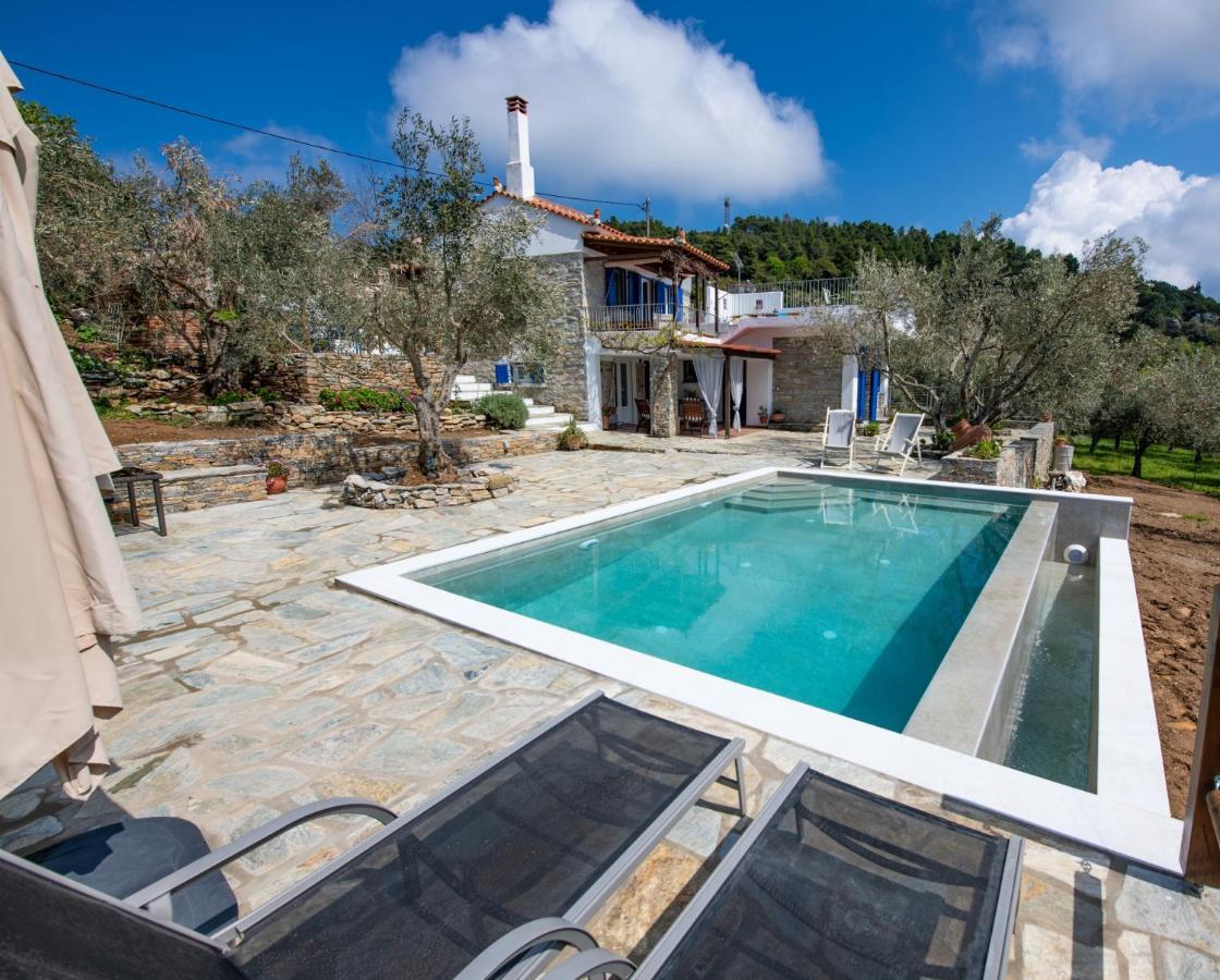 Villa Marouda Glossa Exterior photo