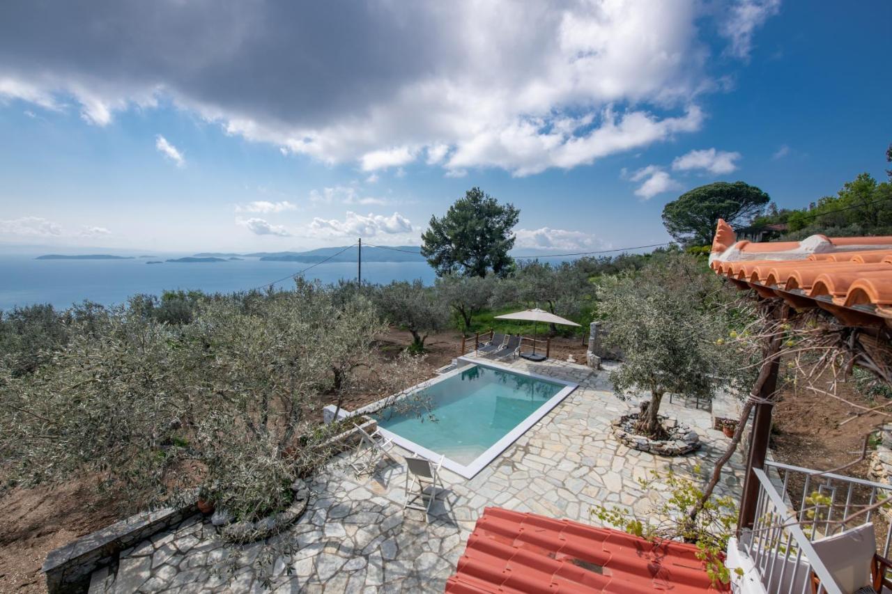 Villa Marouda Glossa Exterior photo