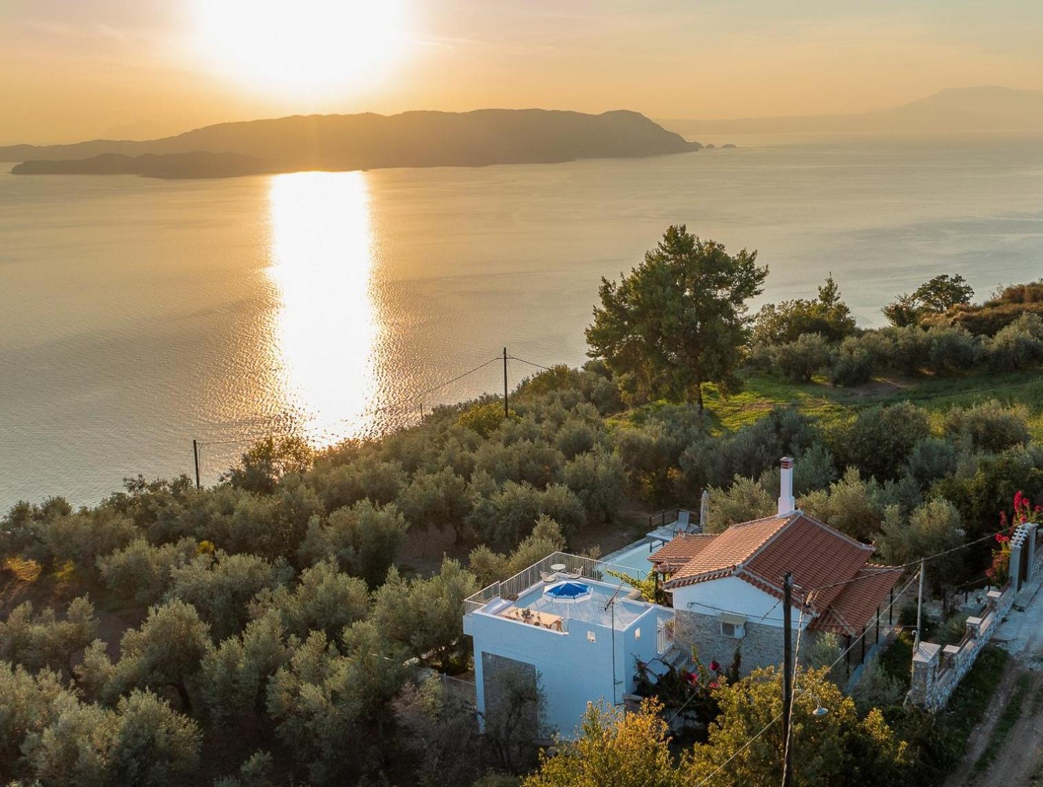 Villa Marouda Glossa Exterior photo