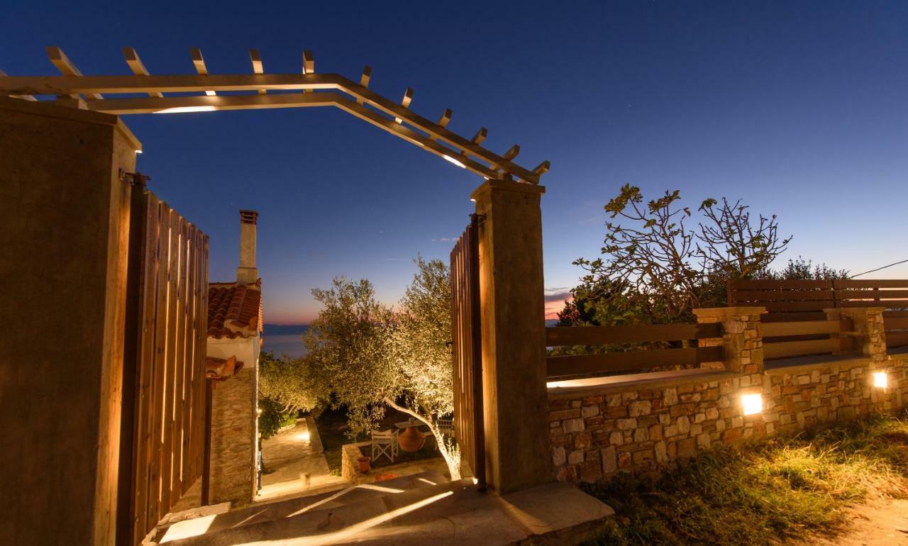 Villa Marouda Glossa Exterior photo