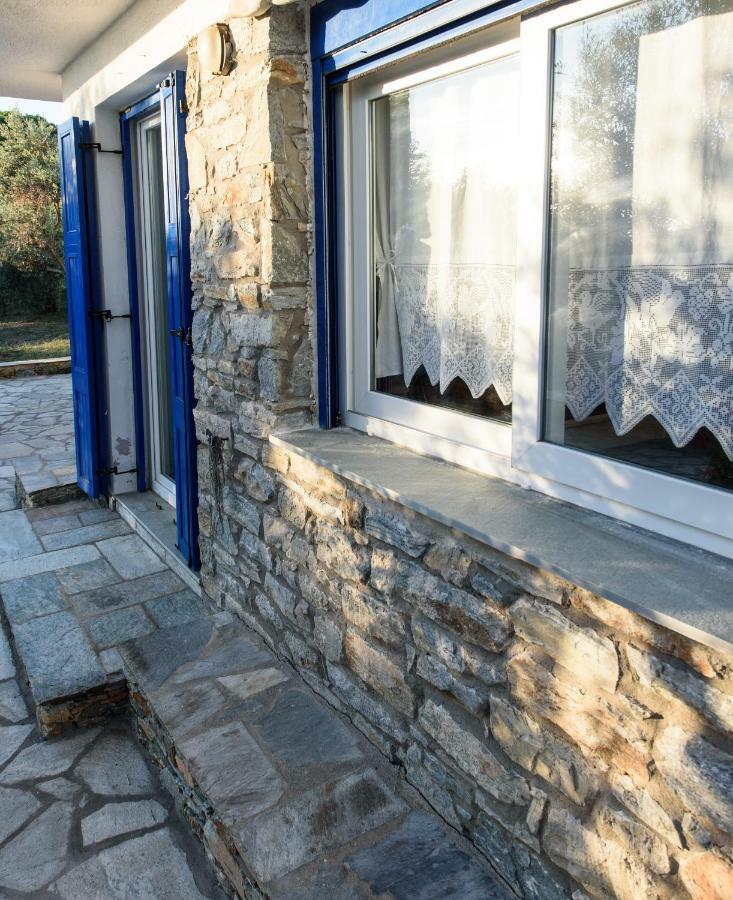 Villa Marouda Glossa Exterior photo